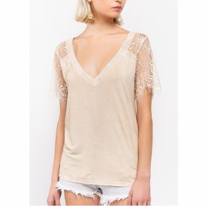 Lace sleeve V neck T short sleeve top Honey Gold